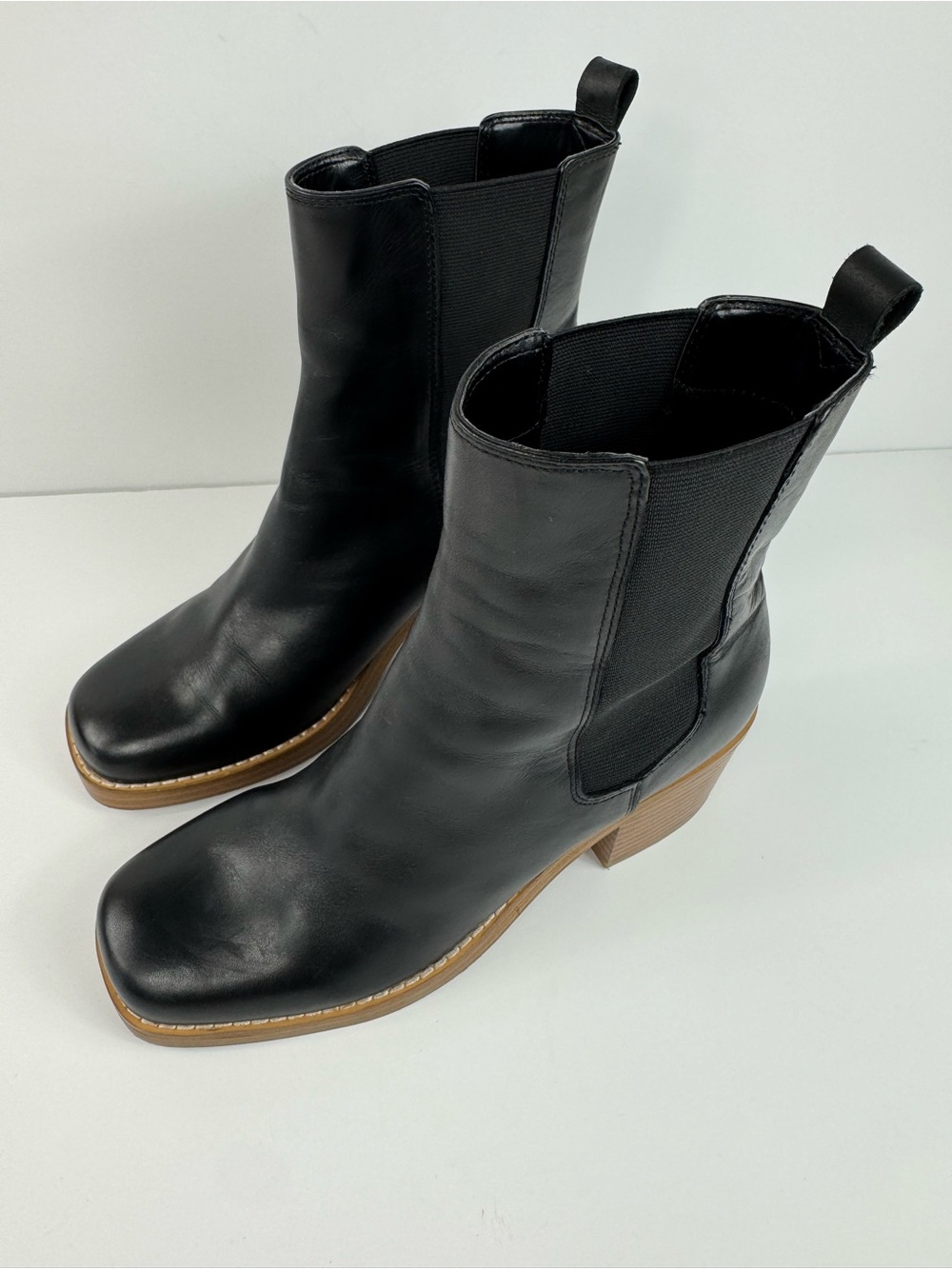 Marc Fisher Modesty Block Heel Black Booties Women's Size 7 EUC‎ - Picture 4 of 9